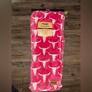 Wrangler pink and White Bull Design Throw